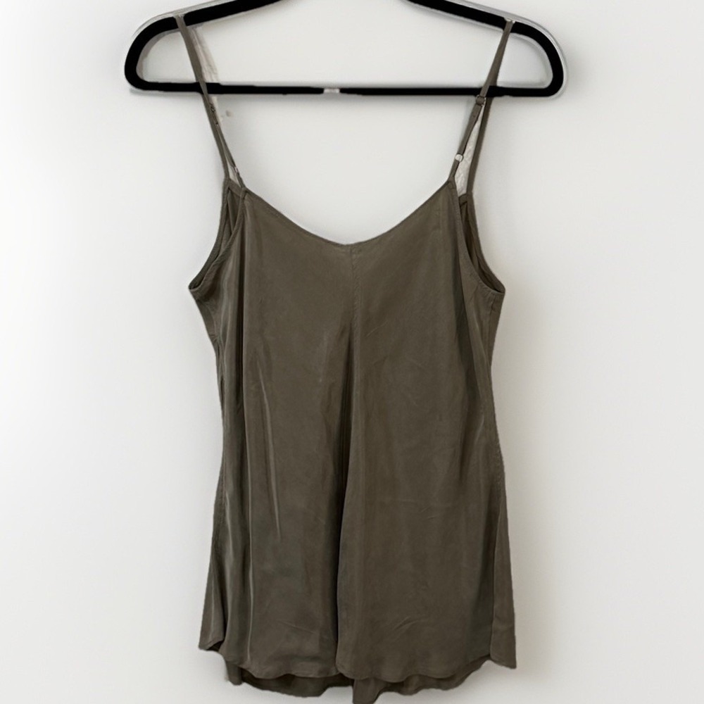 Peruvian Connection Olive Green Rayon Tank Top Minimalist Quiet Luxury Sz Medium